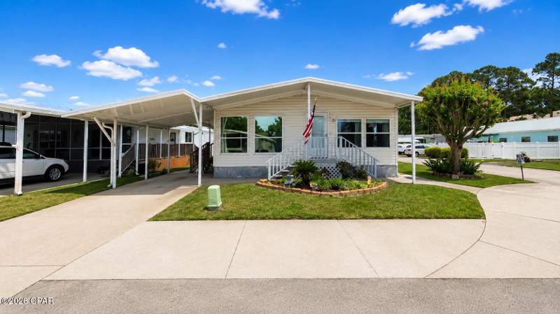 3 bedroom ManufacturedHome at 1647 Acre Circle, Greenwood Acres, Panama City Beach — photo 4
