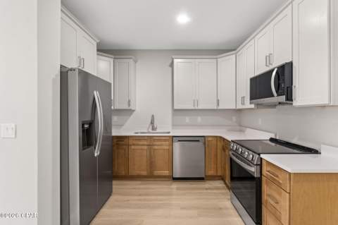 1421 N Cove Boulevard D, Panama City FL - photo 12 of 47