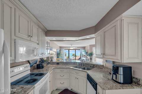 6505 Thomas Drive 202, Panama City FL - photo 16 of 31