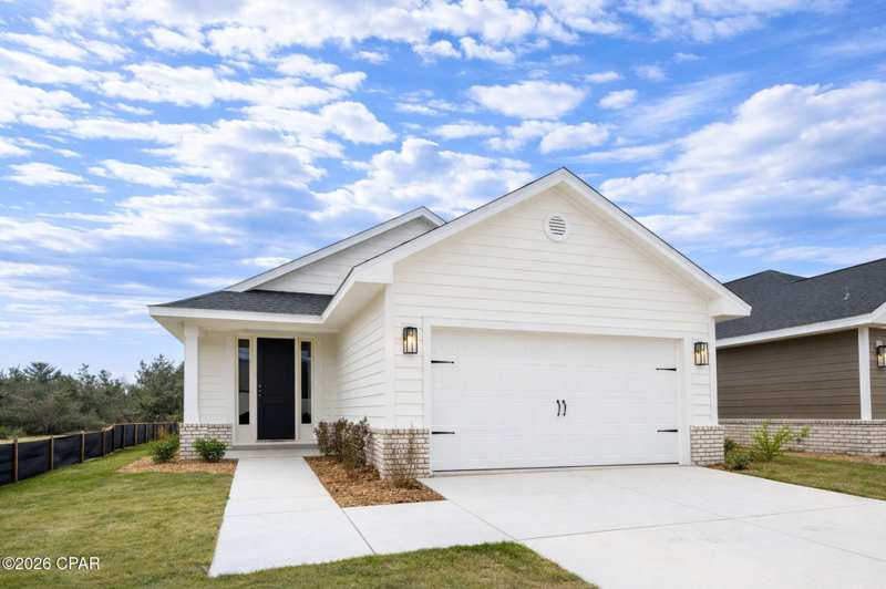 3 bedroom SingleFamilyResidence at 7108 Traditions Drive, Parkbrook, Panama City — photo 1