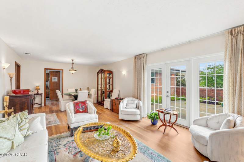 3 bedroom SingleFamilyResidence at 1021 Buena Vista Boulevard, Bayside, Panama City — photo 5