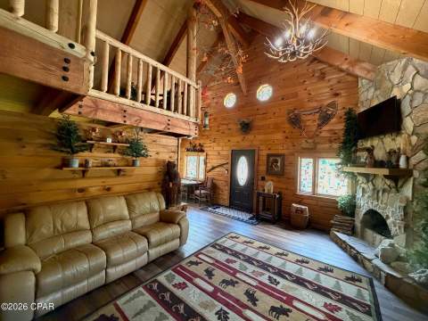 2638 Arpana Circle, Alford FL - photo 12 of 64