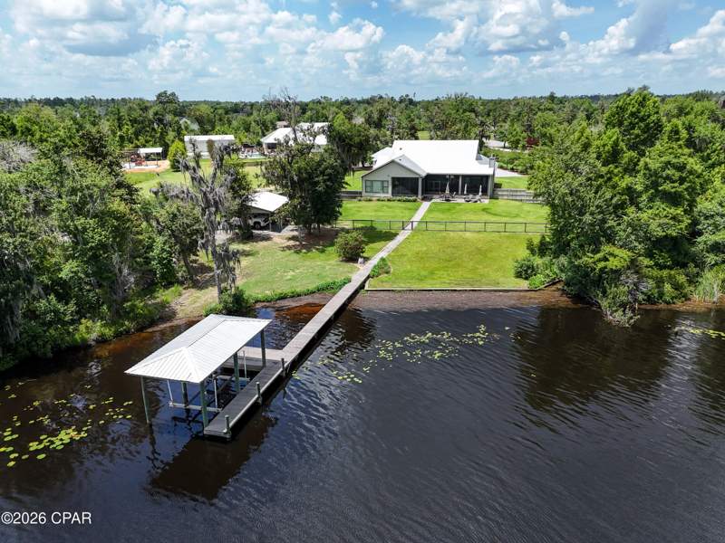 3 bedroom SingleFamilyResidence at 9701 Summer Creek Drive, Cedar Creek At Deerpoint Lake, Panama City — photo 3