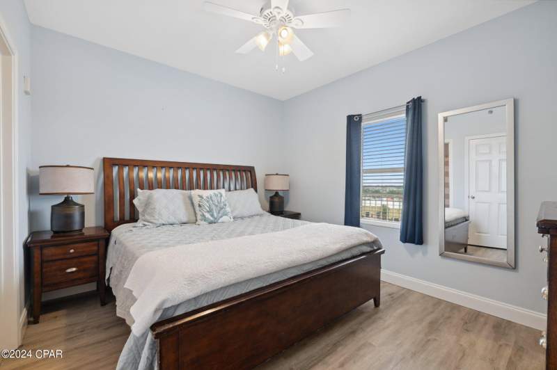 1 bedroom Condominium at 9860 S Thomas Drive 519, Laketown Wharf, Panama City — photo 5