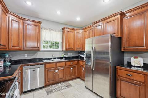 3995 Quail Avenue, Chipley FL - photo 16 of 36