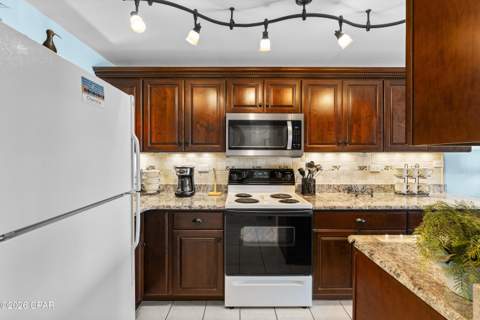 6213 Thomas Drive 403, Panama City FL - photo 13 of 28