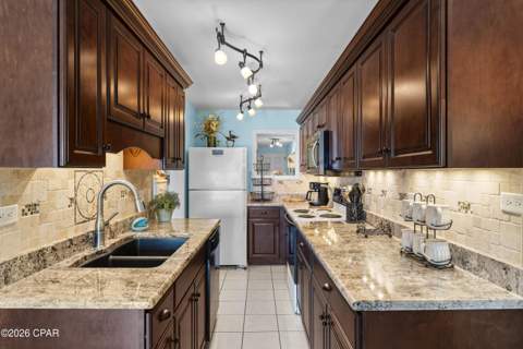 6213 Thomas Drive 403, Panama City FL - photo 14 of 28