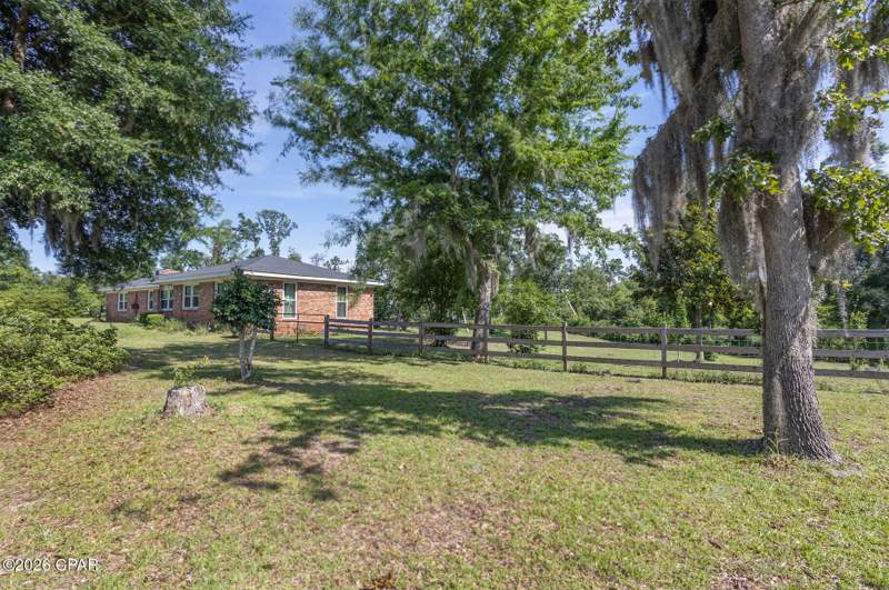 3 bedroom SingleFamilyResidence at 4921 Tall Pine Drive, Dogwood Heights, Marianna — photo 4