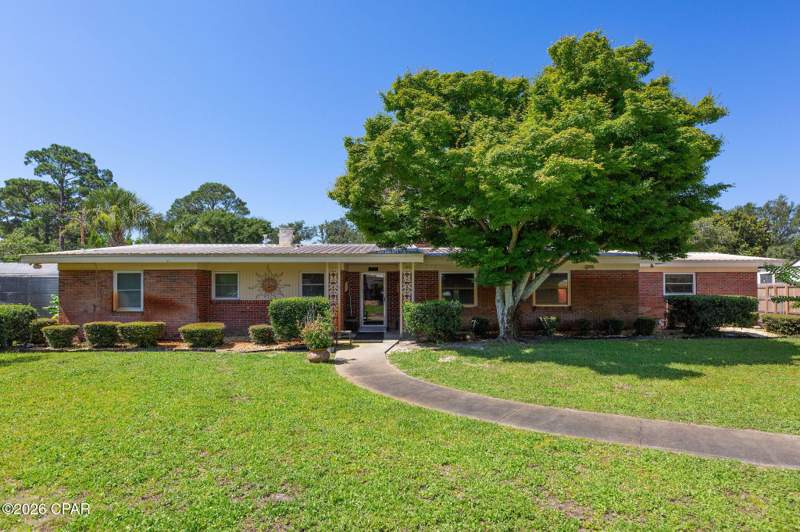 3 bedroom SingleFamilyResidence at 405 Bay Shore Drive, Woodlawn Unit 2, Panama City Beach — photo 3