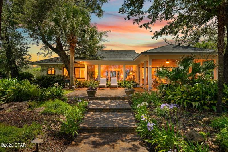 4 bedroom SingleFamilyResidence at 518 Bunkers Cove Road, Sudduths 6th Add, Panama City — photo 3
