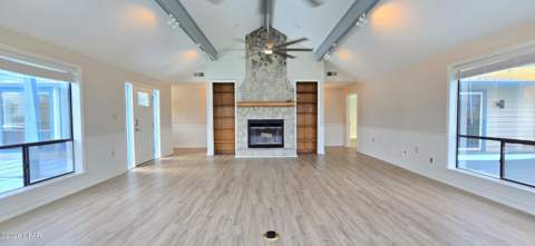 5955 Piza Circle, Youngstown FL - photo 12 of 43
