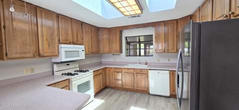 5955 Piza Circle, Youngstown FL - photo 16 of 43