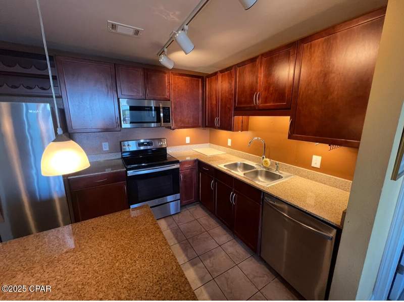 3 bedroom Condominium at 9902 S Thomas Drive 1328, Laketown Wharf, Panama City — photo 2