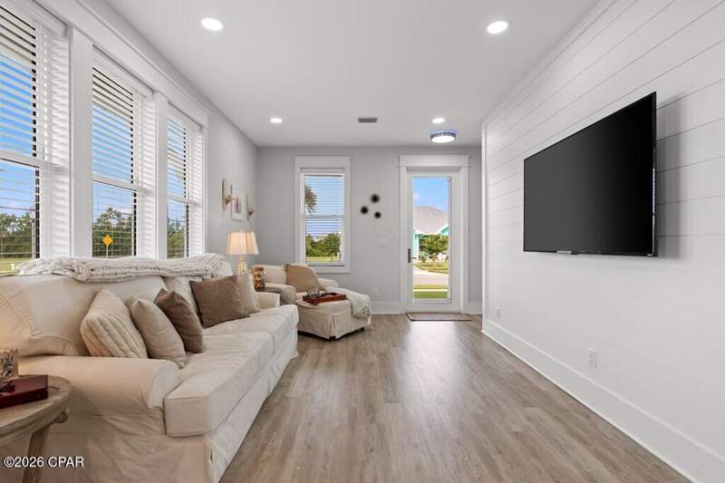 3 bedroom SingleFamilyResidence at 112 St Frances Street, Casuna, Mexico Beach — photo 4
