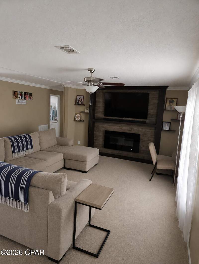 3 bedroom ManufacturedHome at 115 N Larry Drive, Parkway Manor, Panama City — photo 3