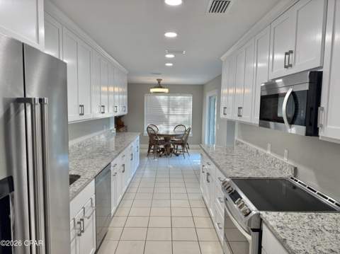 1428 Blue Grass Lane, Lynn Haven FL - photo 11 of 34
