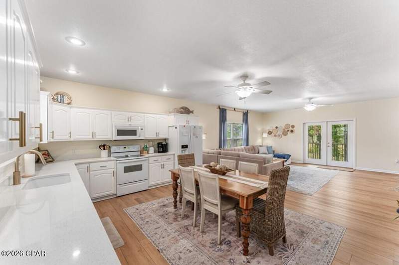3 bedroom SingleFamilyResidence at 4868 SR 30A, Treasure Bay, Cape San Blas — photo 4