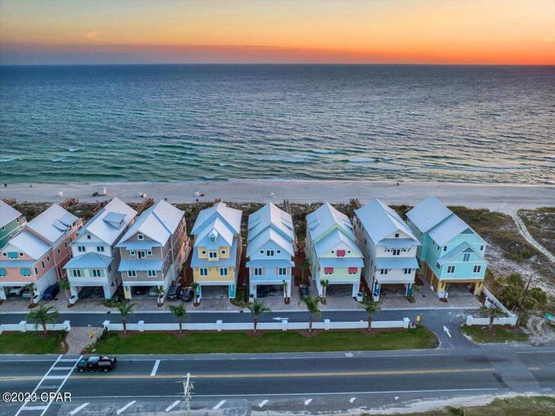 6 bedroom SingleFamilyResidence at 13659 Front Beach Road, Margaritaville Cottages, Panama City Beach — photo 4
