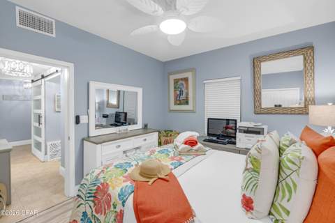 9860 S Thomas Drive 108, Panama City Beach FL - photo 11 of 69