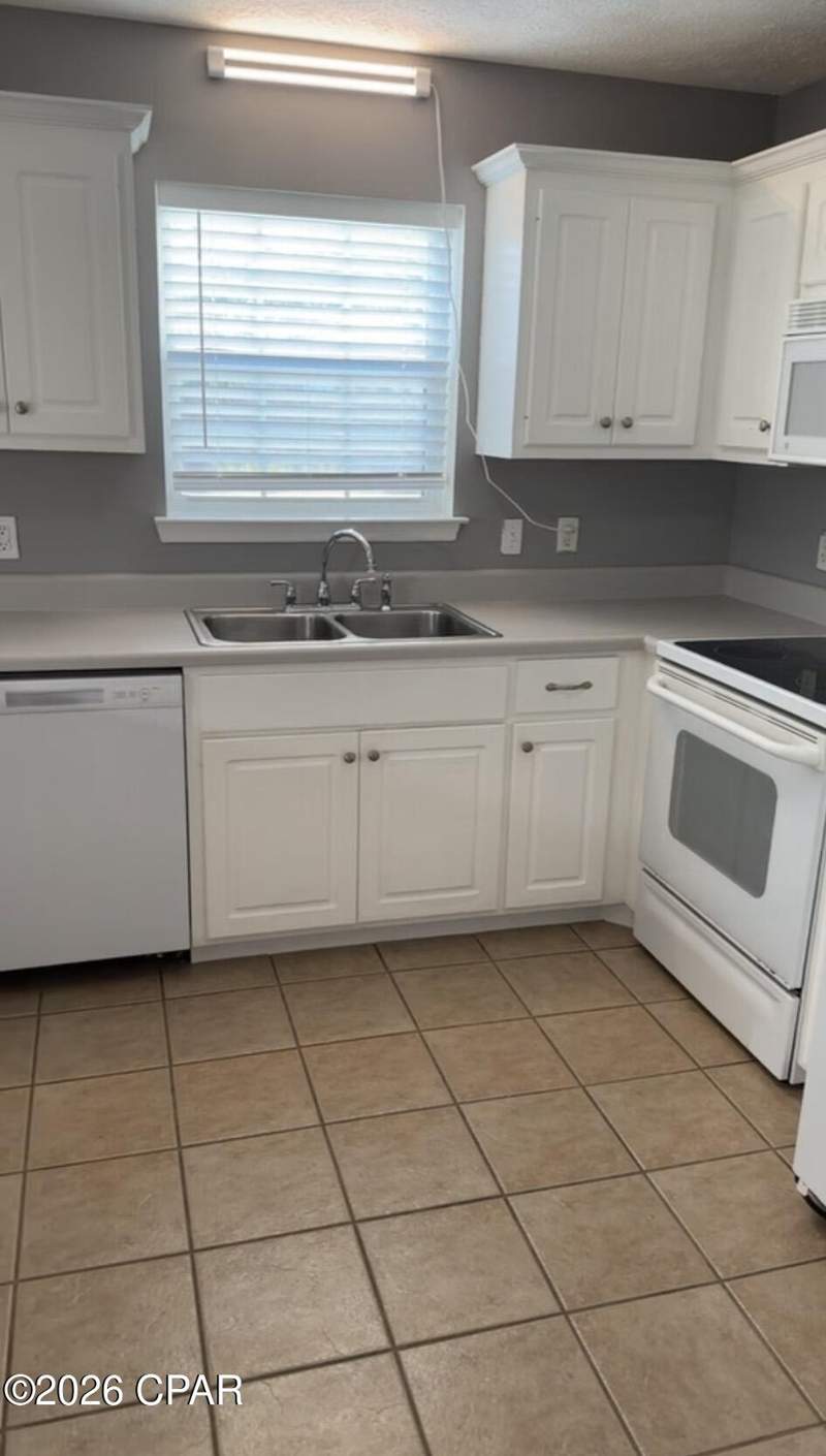 2 bedroom SingleFamilyResidence at 2319 Beech Street, Treasure Cove, Panama City Beach — photo 3