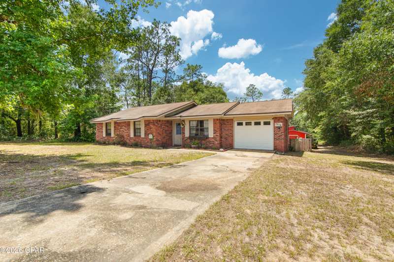 3 bedroom SingleFamilyResidence at 3918 Bricknell Avenue, Sunny Hills, Chipley — photo 1