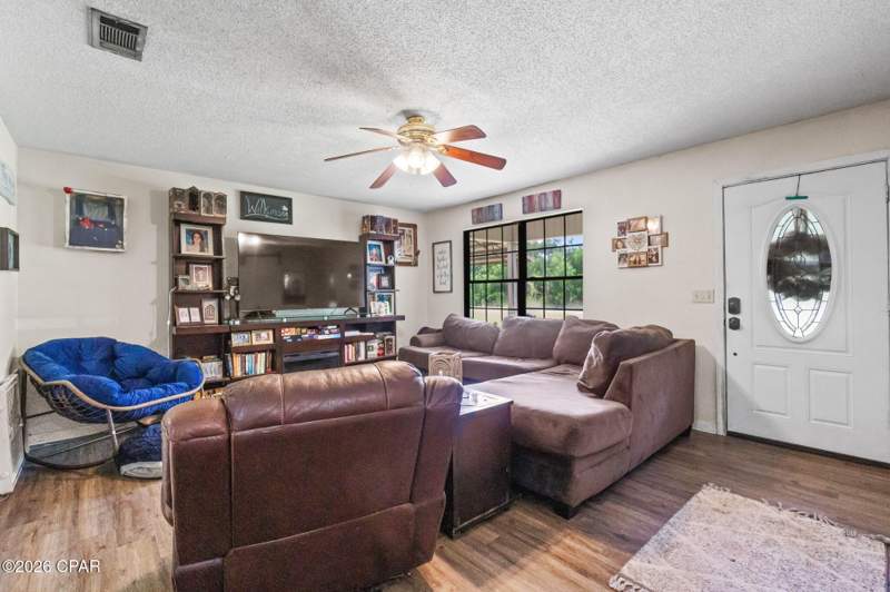 4 bedroom SingleFamilyResidence at 940 Jamie Drive, Ridgeway Country Estates, Chipley — photo 4