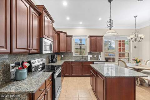 4910 Christy Lane, Panama City FL - photo 9 of 44