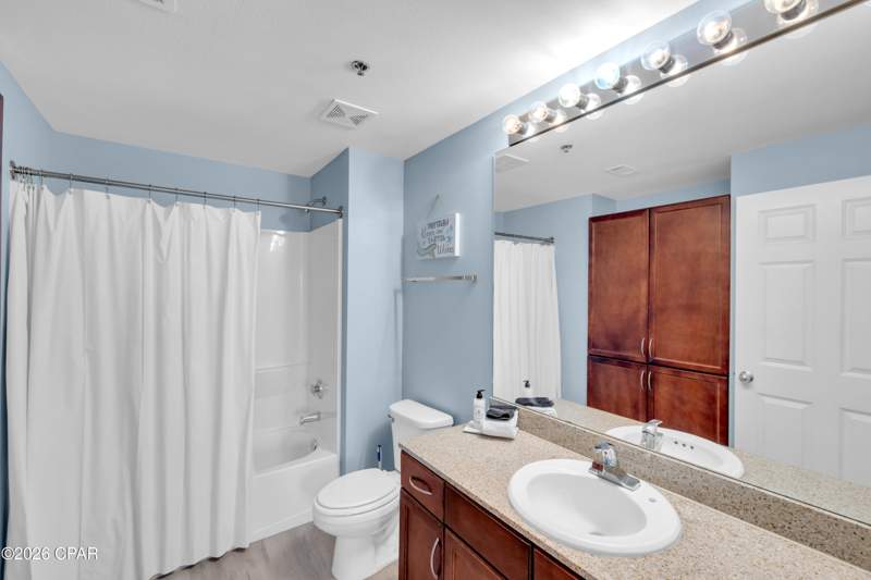 3 bedroom Condominium at 9860 S Thomas Drive 1612, Laketown Wharf, Panama City — photo 5