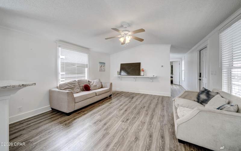 3 bedroom ManufacturedHome at 9210 Widener Street, The Pines, Panama City Beach — photo 4