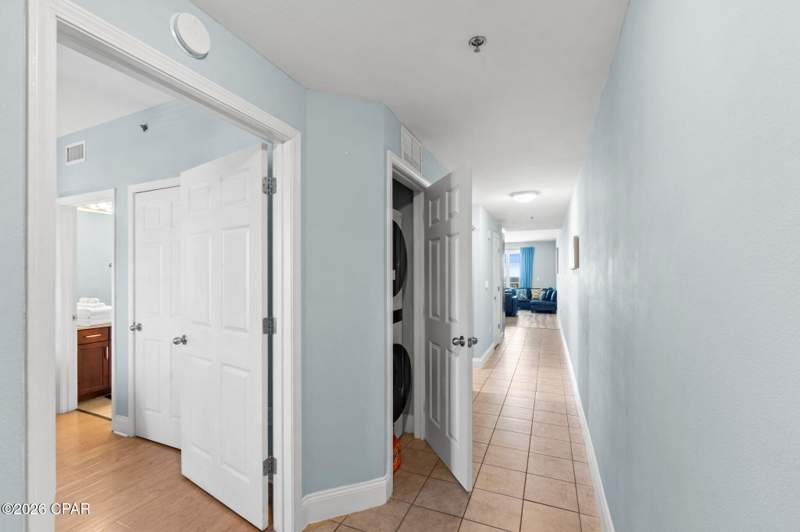 1 bedroom Condominium at 9902 S Thomas Drive 1635, Laketown Wharf Phase II, Panama City — photo 5