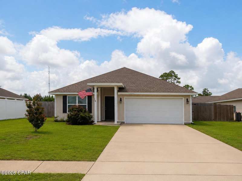 4 bedroom SingleFamilyResidence at 233 Hodges Bayou Plantation Boulevard, Hodges Bayou Plantation 1, Southport — photo 1