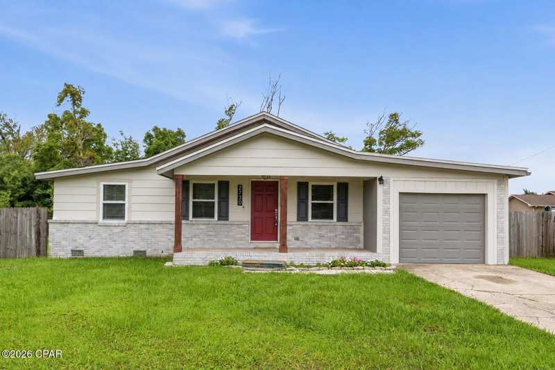 4 bedroom SingleFamilyResidence at 2730 Denise Drive, Highland City, Panama City — photo 1