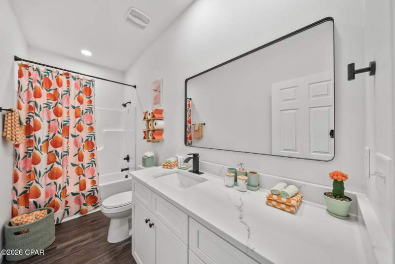 3 bedroom SingleFamilyResidence at 518 N Center Avenue, Pine Crest Add To Callaway, Panama City — photo 4