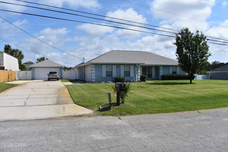 3 bedroom SingleFamilyResidence at 635 16th Street, White Sands Estates, Panama City Beach — photo 3