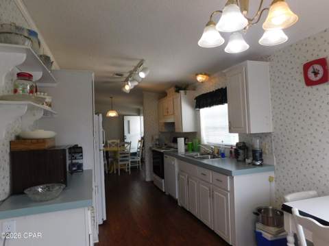 606 Malaga Place, Panama City Beach FL - photo 9 of 25