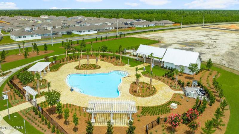 4 bedroom SingleFamilyResidence at 5216 Porter Way, Titus Park, Panama City — photo 3