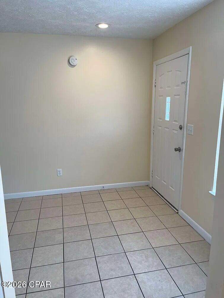 2 bedroom Attached at 6521 Pridgen Street, Pinewood Dev. Phase 2, Panama City — photo 3