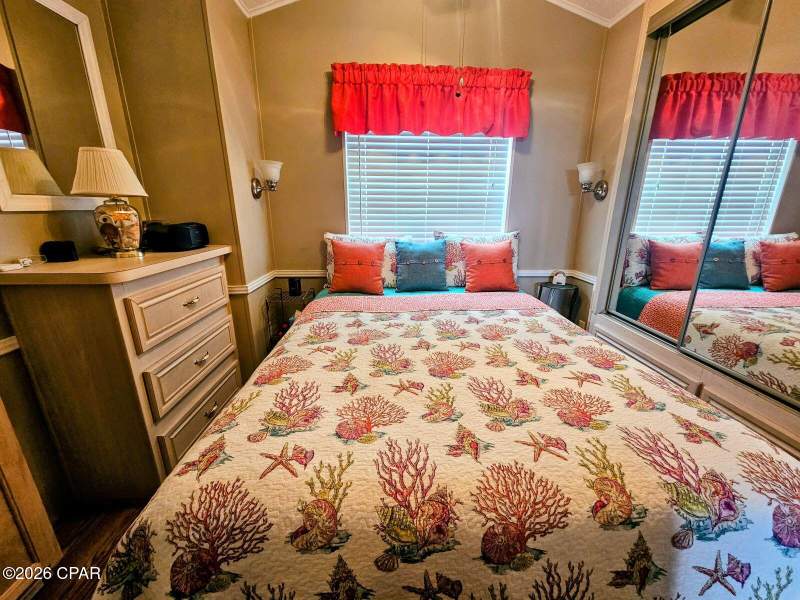 2 bedroom ManufacturedHome at 27 Gulf Drive, Venture Out, Panama City Beach — photo 5