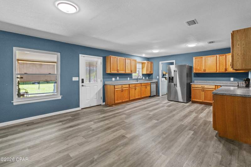 3 bedroom SingleFamilyResidence at 1711 E Callaway Drive, East Callaway Estates, Panama City — photo 2