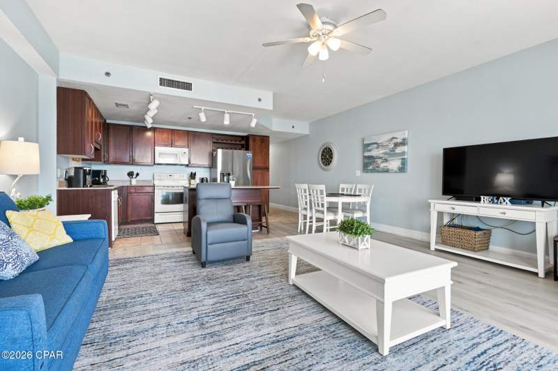 1 bedroom Condominium at 9860 S Thomas Drive 1002, Laketown Wharf, Panama City — photo 3