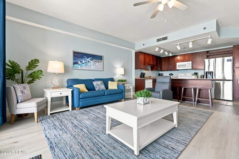 1 bedroom Condominium at 9860 S Thomas Drive 1002, Laketown Wharf, Panama City — photo 4