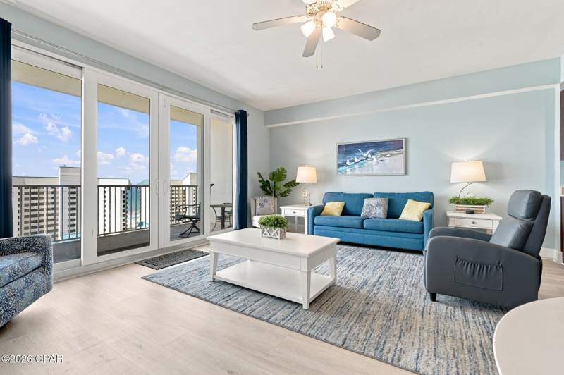 1 bedroom Condominium at 9860 S Thomas Drive 1002, Laketown Wharf, Panama City — photo 5