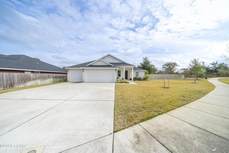 5 bedroom SingleFamilyResidence at 103 Lakeview Terrace, The Meadows, Lynn Haven — photo 5