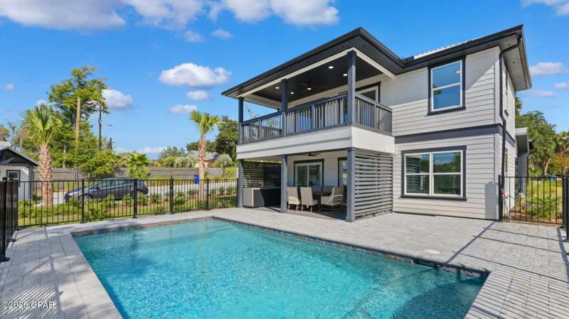 10 bedroom SingleFamilyResidence at 401 & 405 Massalina Drive, Cove, Panama City — photo 1