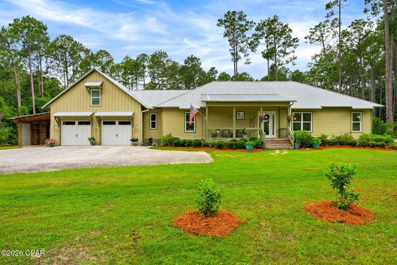 4 bedroom SingleFamilyResidence at 6408 River Bluff Trail, Rivercamps On Crooked Creek, Panama City Beach — photo 2
