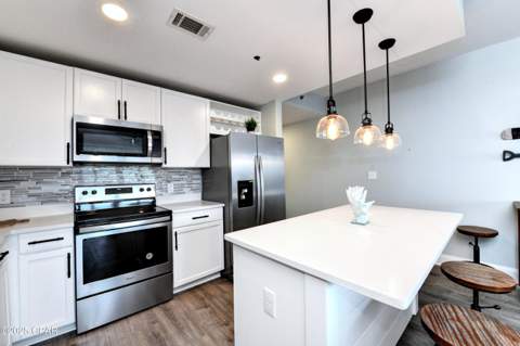 9860 S Thomas Drive 209, Panama City Beach FL - photo 11 of 25