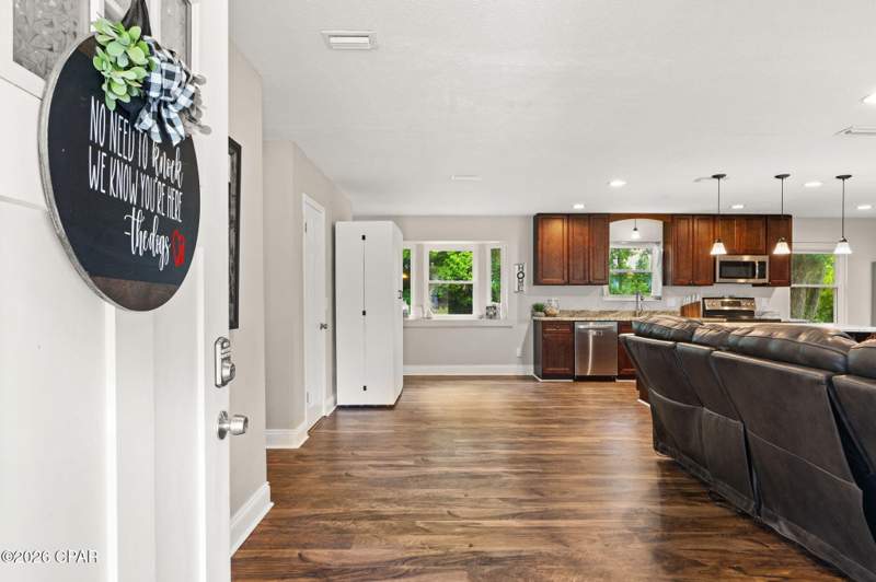 3 bedroom SingleFamilyResidence at 102 Kentucky Avenue, Lynn Haven, Lynn Haven — photo 5