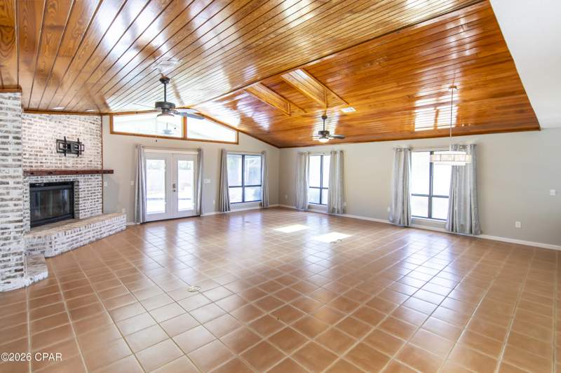 3 bedroom SingleFamilyResidence at 215 Moonlight Bay Drive, Colony Club, Panama City Beach — photo 3