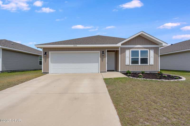 3 bedroom SingleFamilyResidence at 5132 Sienna Drive, Titus Park, Panama City — photo 1