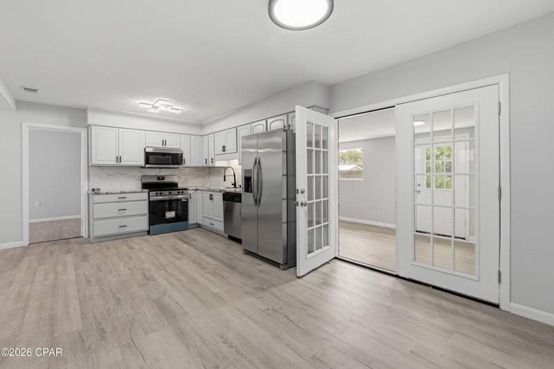 4 bedroom SingleFamilyResidence at 6220 Cherry Street, Lannie Rowe Lake Estates U-6, Panama City — photo 5